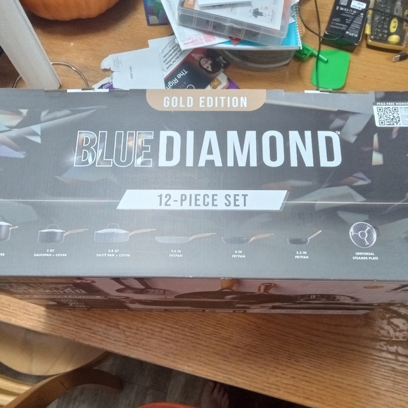 Blue Diamond 12 PC Ceramic Pots and Pans set Gold Edition - Picture 2 of 2